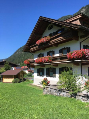 Pension Eberharter, Mayrhofen